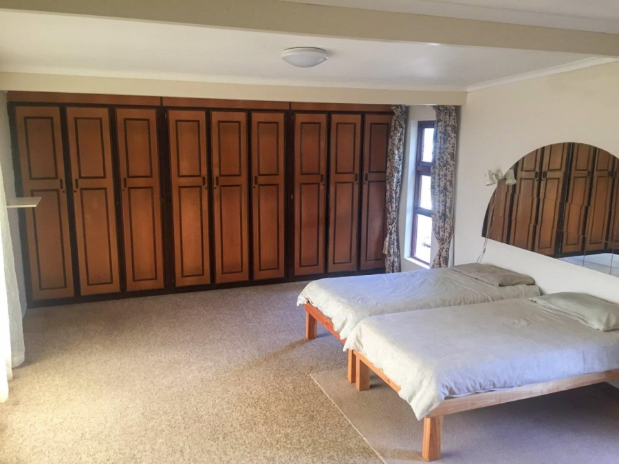 4 Bedroom Property for Sale in Stilbaai Wes Western Cape